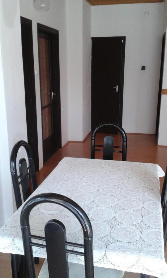 Hutter Vendeghaz Hotel Szantod Exterior photo